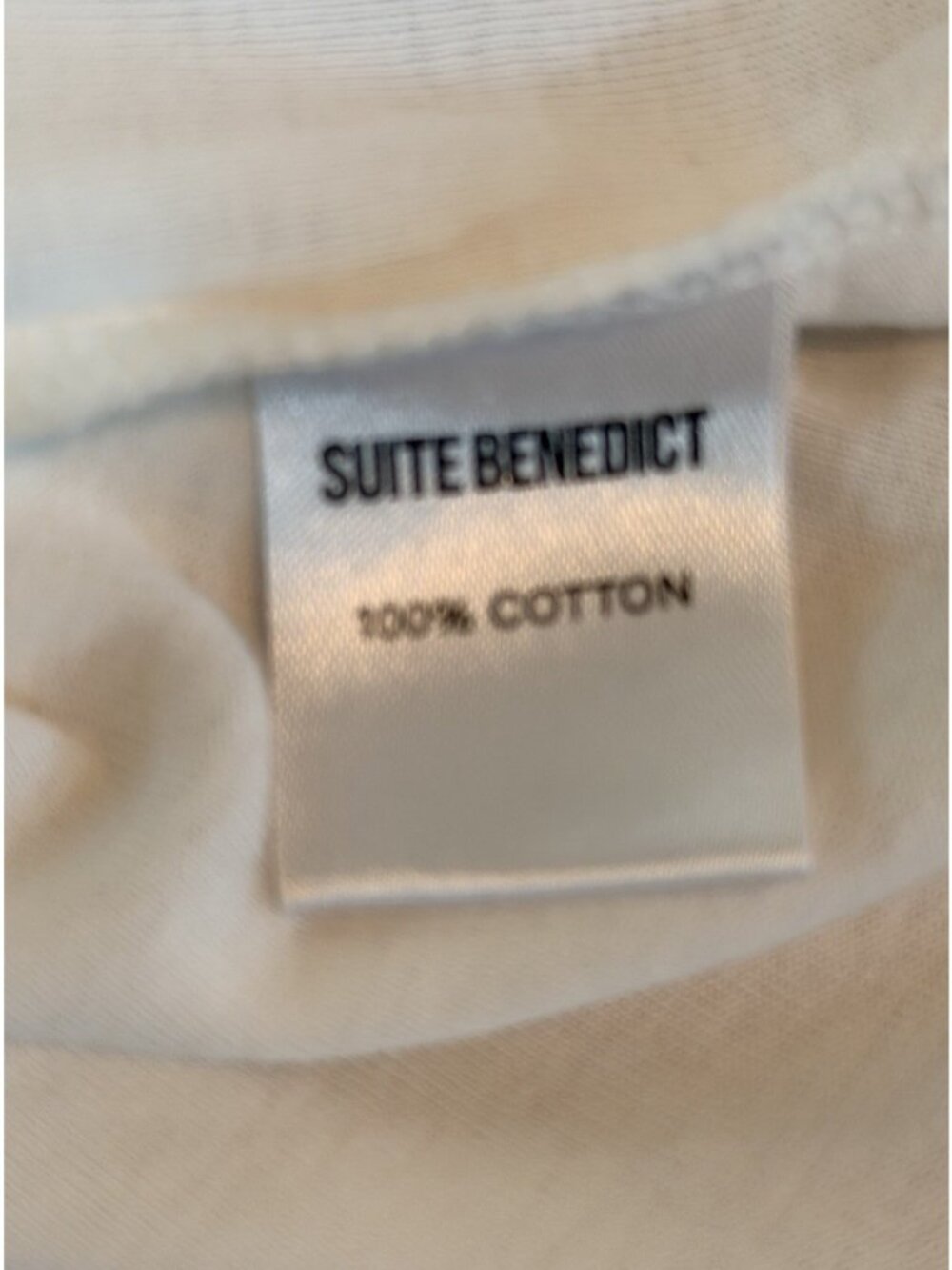 Suite Benedict Form-Fitting Tiny Tee “Muah!” ~ Size Large ~ New With Tags - Picture 8 of 8